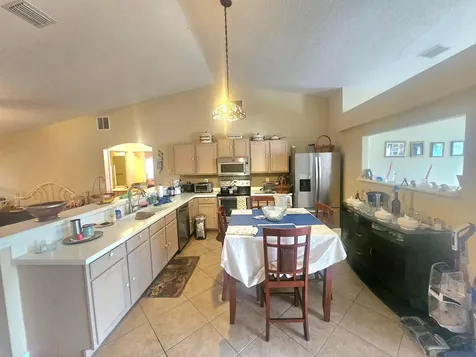 589 NW Fairfax Avenue Port St Lucie FL 34983