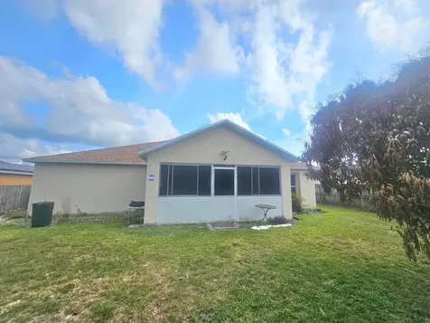 589 NW Fairfax Avenue Port St Lucie FL 34983