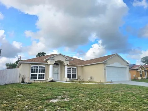 589 NW Fairfax Avenue Port St Lucie FL 34983