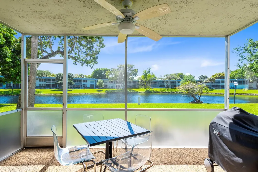 4240 Oaks Terrace Pompano Beach FL 33069