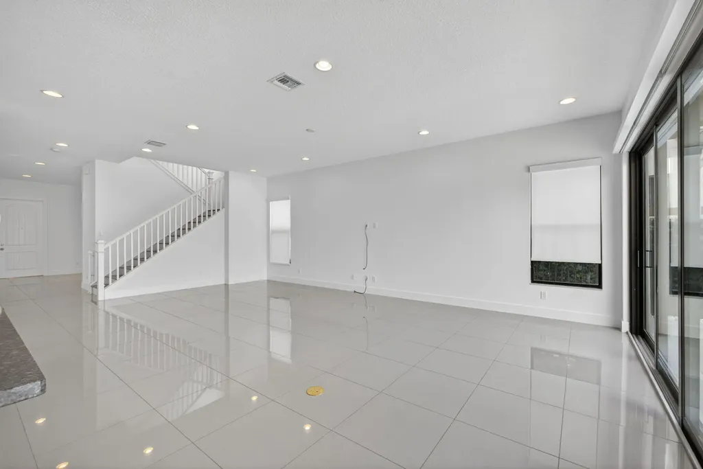 4025 Faraday Way Palm Beach Gardens FL 33418