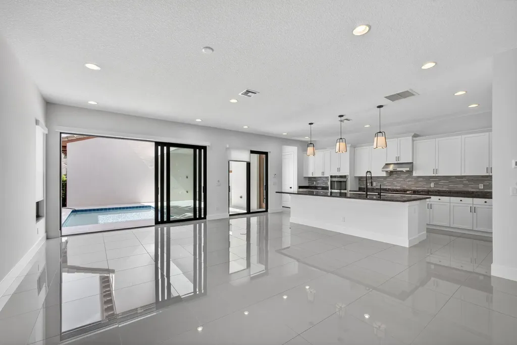 4025 Faraday Way Palm Beach Gardens FL 33418