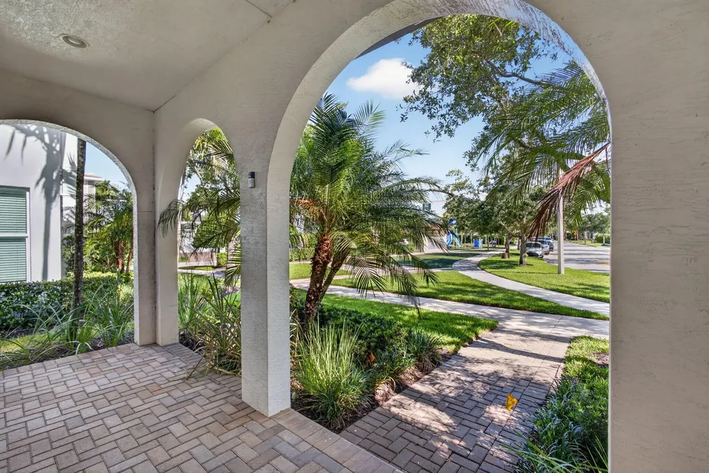 4025 Faraday Way Palm Beach Gardens FL 33418