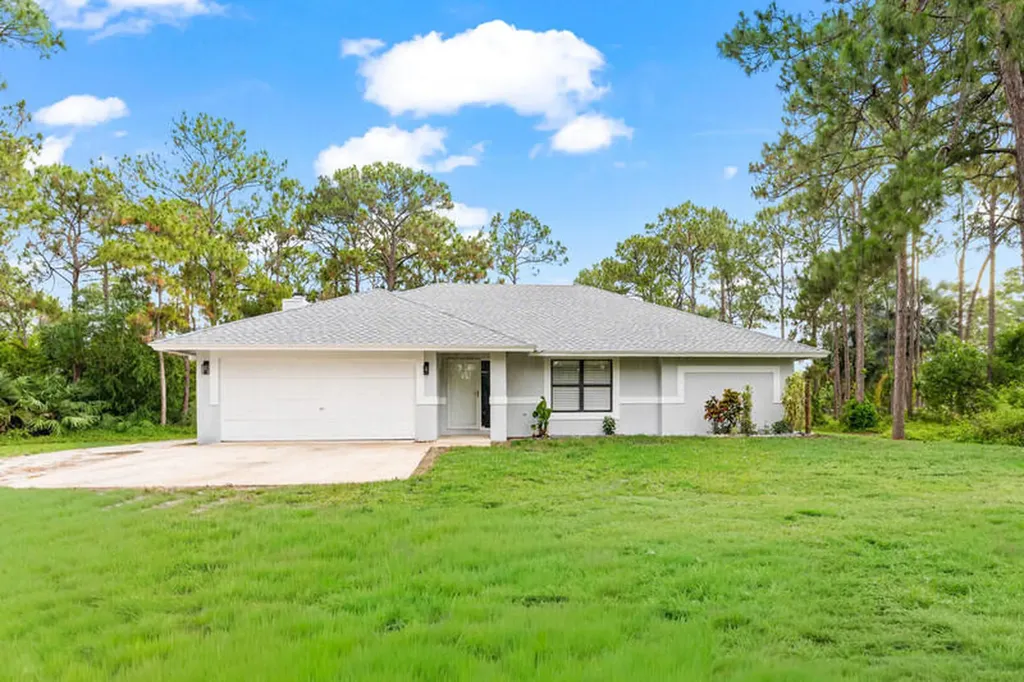 12689 N 68th Street Street N The Acreage FL 33412