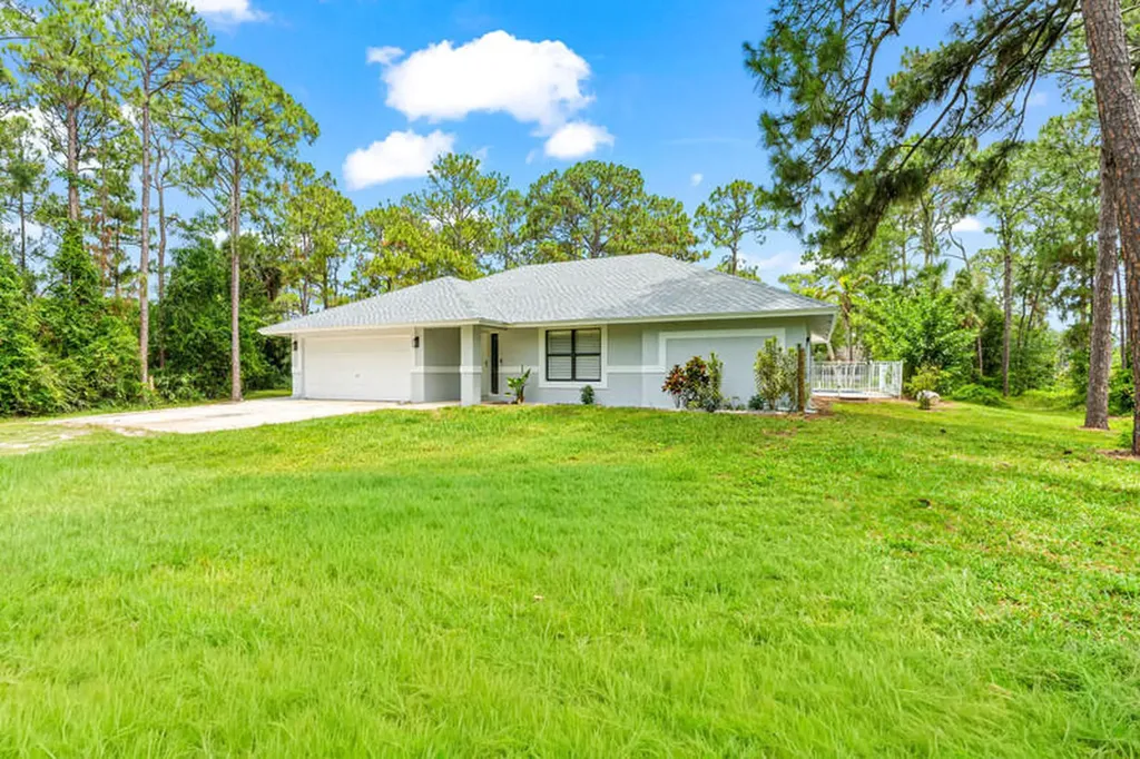12689 N 68th Street Street N The Acreage FL 33412