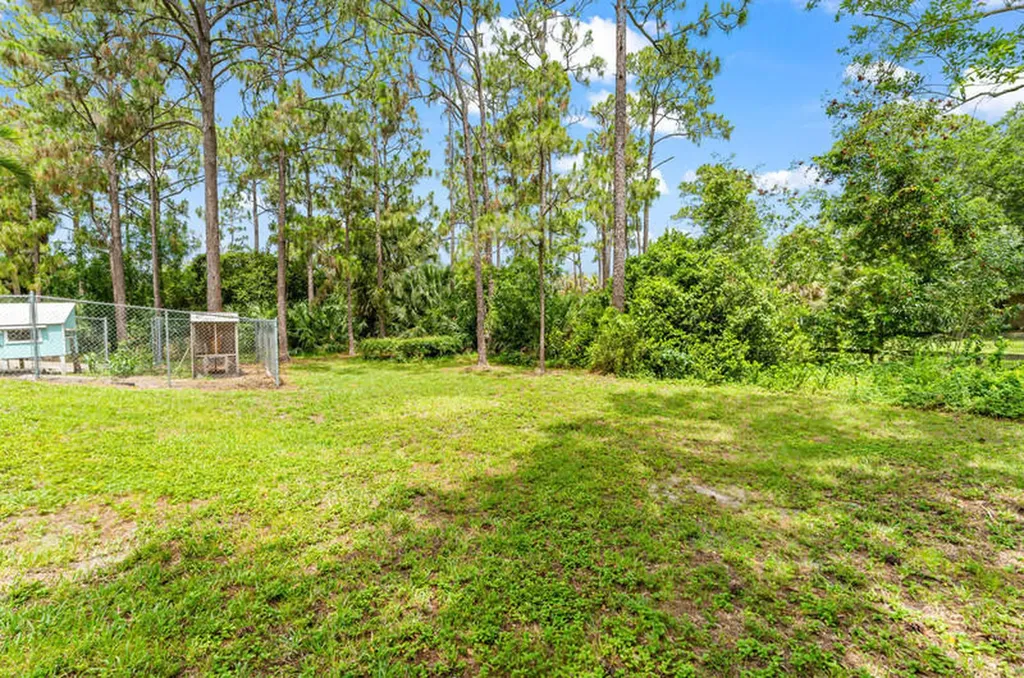12689 N 68th Street Street N The Acreage FL 33412