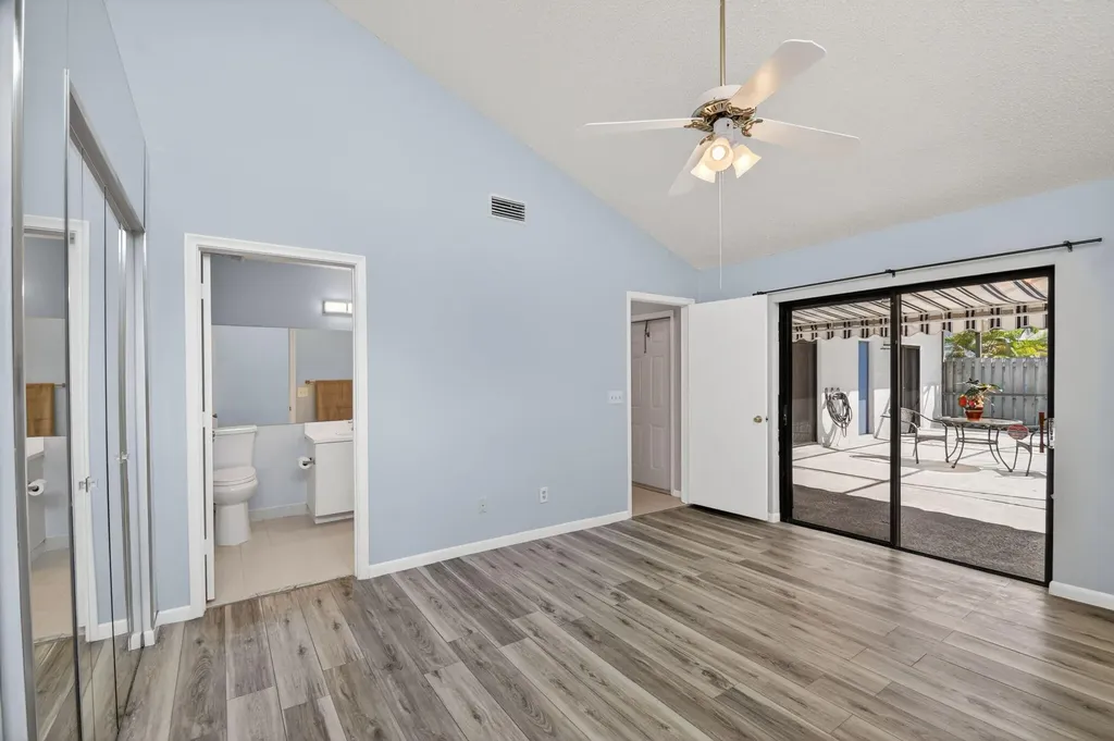 1604 Timberlane Circle Greenacres FL 33463