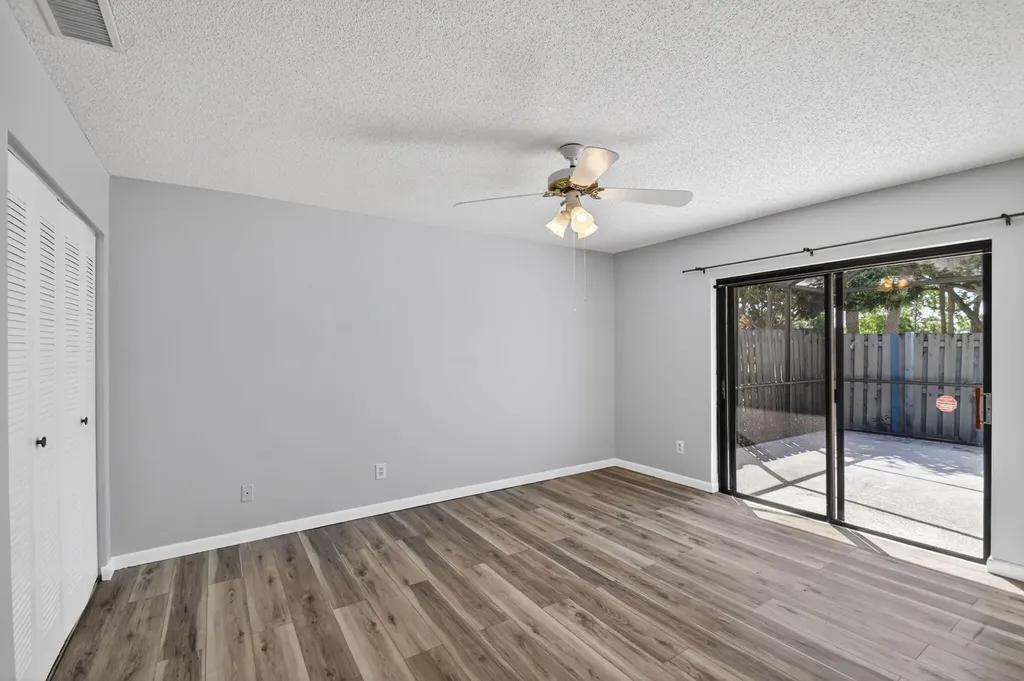 1604 Timberlane Circle Greenacres FL 33463