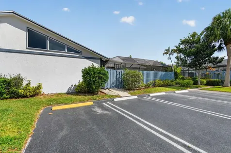 1604 Timberlane Circle Greenacres FL 33463