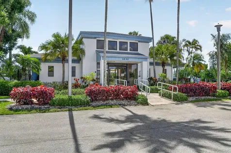 1604 Timberlane Circle Greenacres FL 33463