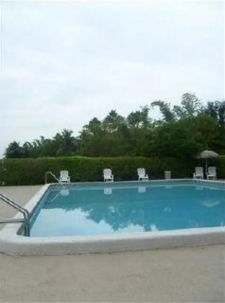 721 N Pine Island Road Plantation FL 33324