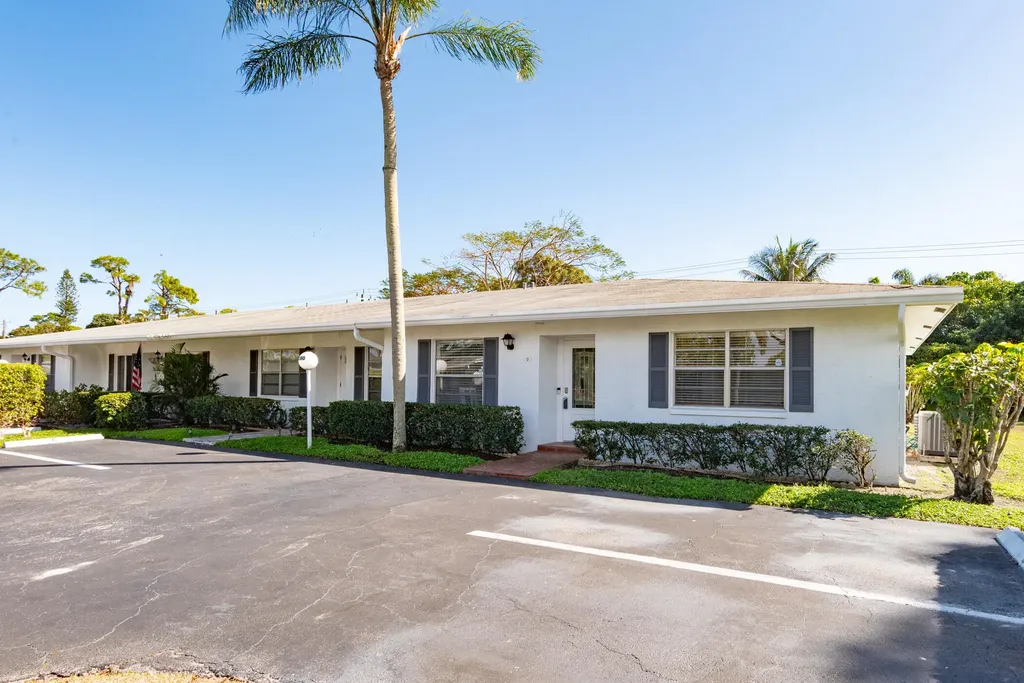 5160 Petal Place Delray Beach FL 33484