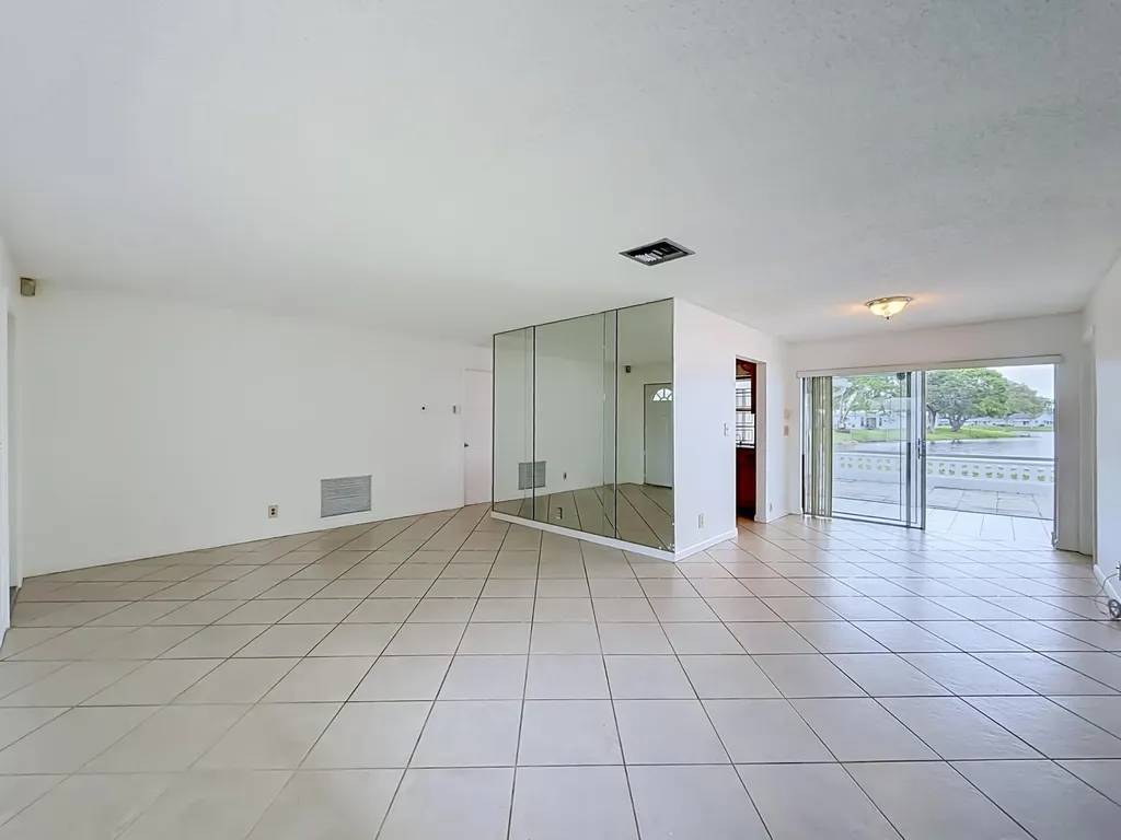 8504 NW 14th Street Plantation FL 33322