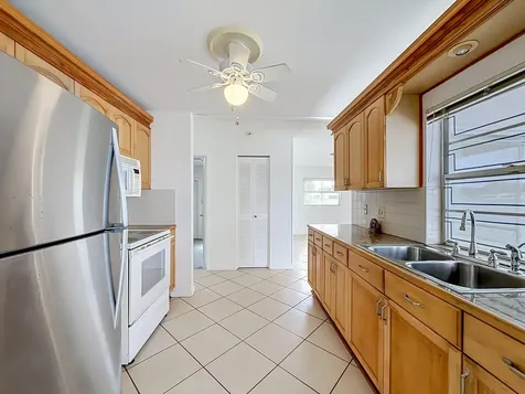 8504 NW 14th Street Plantation FL 33322