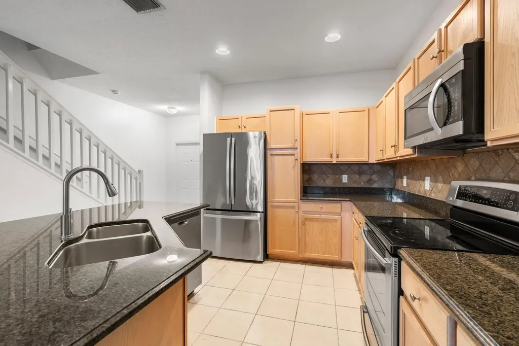 9926 Lago Drive Boynton Beach FL 33472