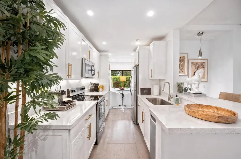 11397 Pond View Drive Wellington FL 33414