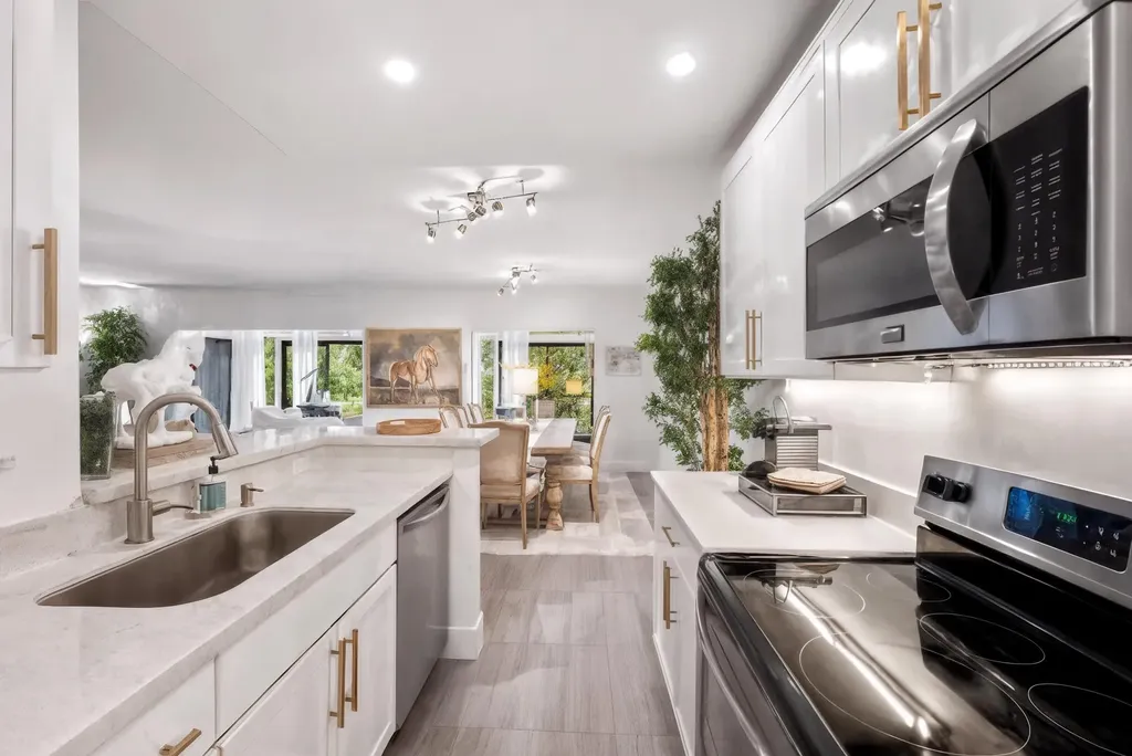 11397 Pond View Drive Wellington FL 33414