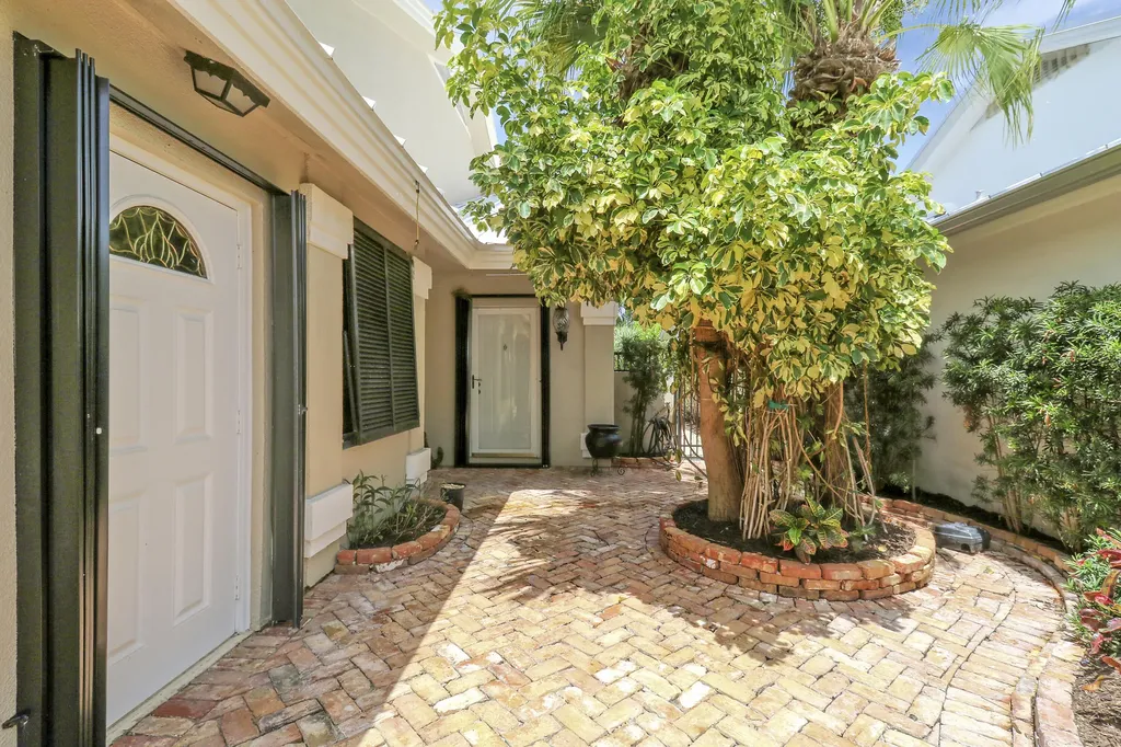 109 Seashore Drive Jupiter FL 33477
