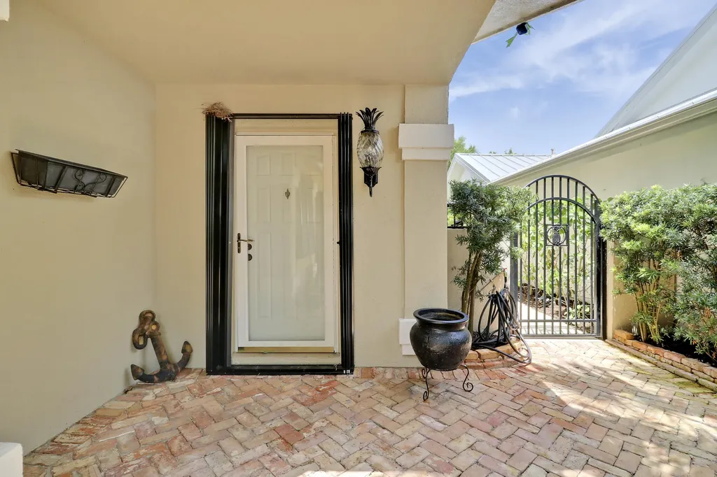109 Seashore Drive Jupiter FL 33477