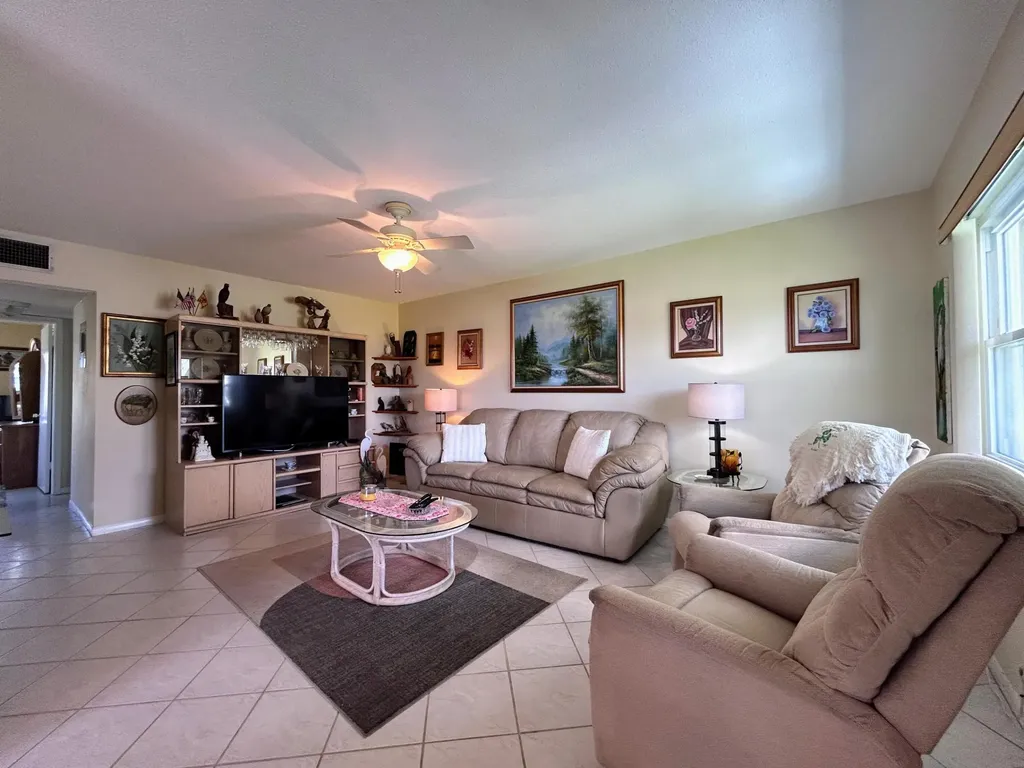 600 Horizons Boynton Beach FL 33435