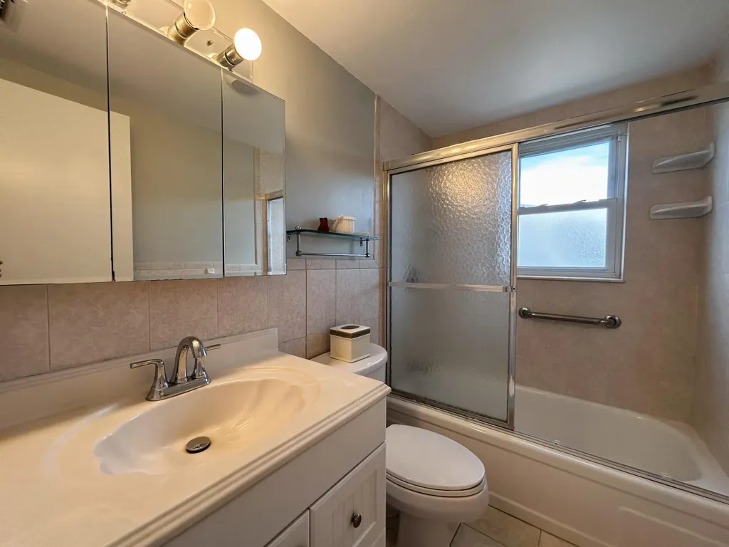 600 Horizons Boynton Beach FL 33435