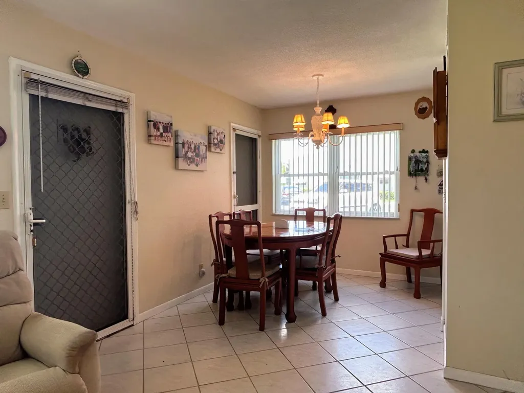 600 Horizons Boynton Beach FL 33435