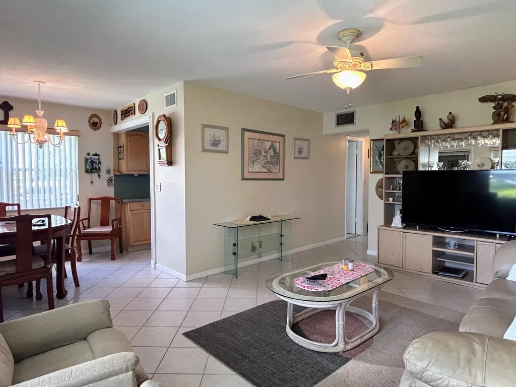 600 Horizons Boynton Beach FL 33435