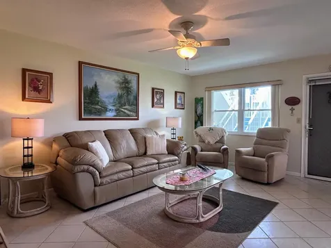 600 Horizons Boynton Beach FL 33435