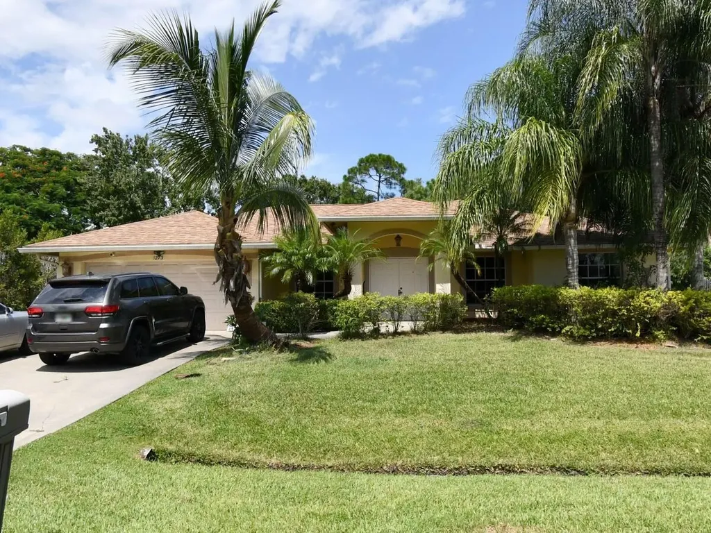 1273 SW Granville Avenue Port St Lucie FL 34953