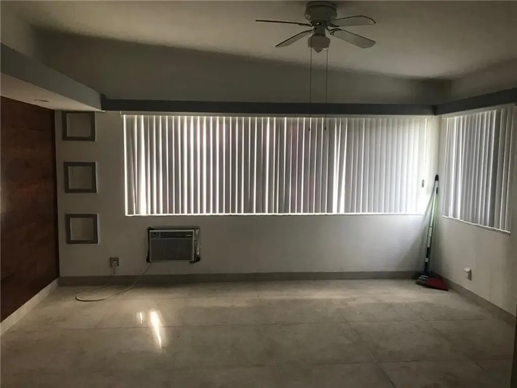 725 S 20th Avenue Hollywood FL 33020