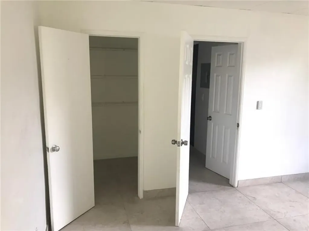 725 S 20th Avenue Hollywood FL 33020
