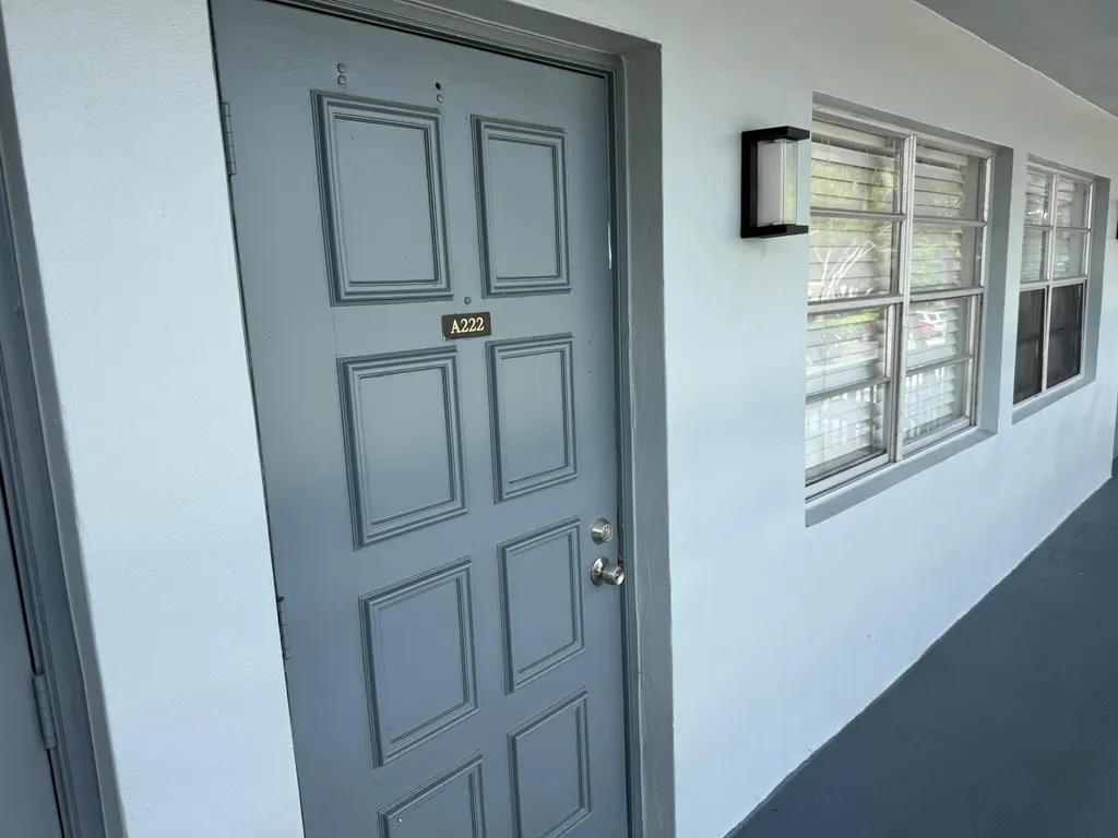 9500 SW 3rd Street Boca Raton FL 33428