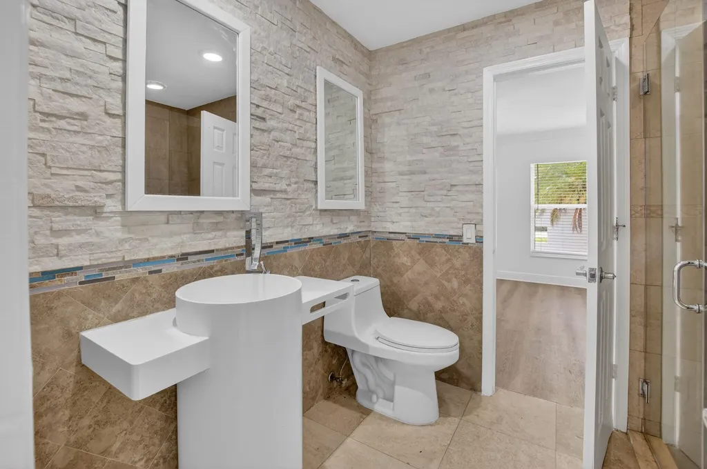 8044 Twin Lake Drive Boca Raton FL 33496