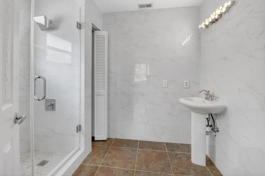 8044 Twin Lake Drive Boca Raton FL 33496