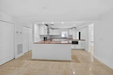 8044 Twin Lake Drive Boca Raton FL 33496