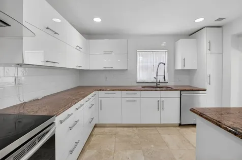 8044 Twin Lake Drive Boca Raton FL 33496
