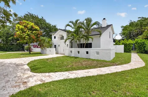 8044 Twin Lake Drive Boca Raton FL 33496