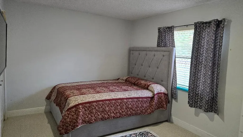 2499 NW 92nd Avenue Coral Springs FL 33065