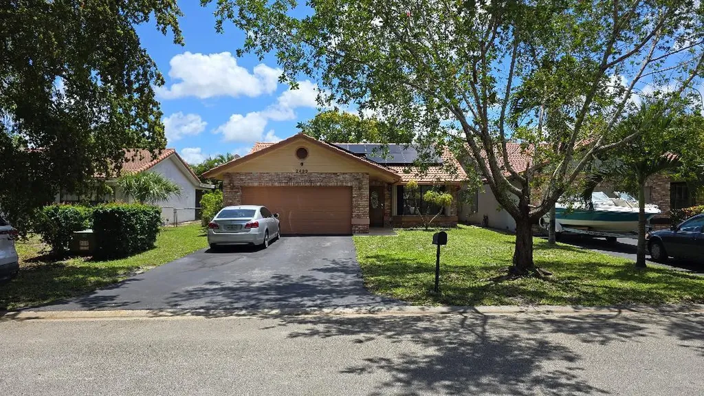 2499 NW 92nd Avenue Coral Springs FL 33065