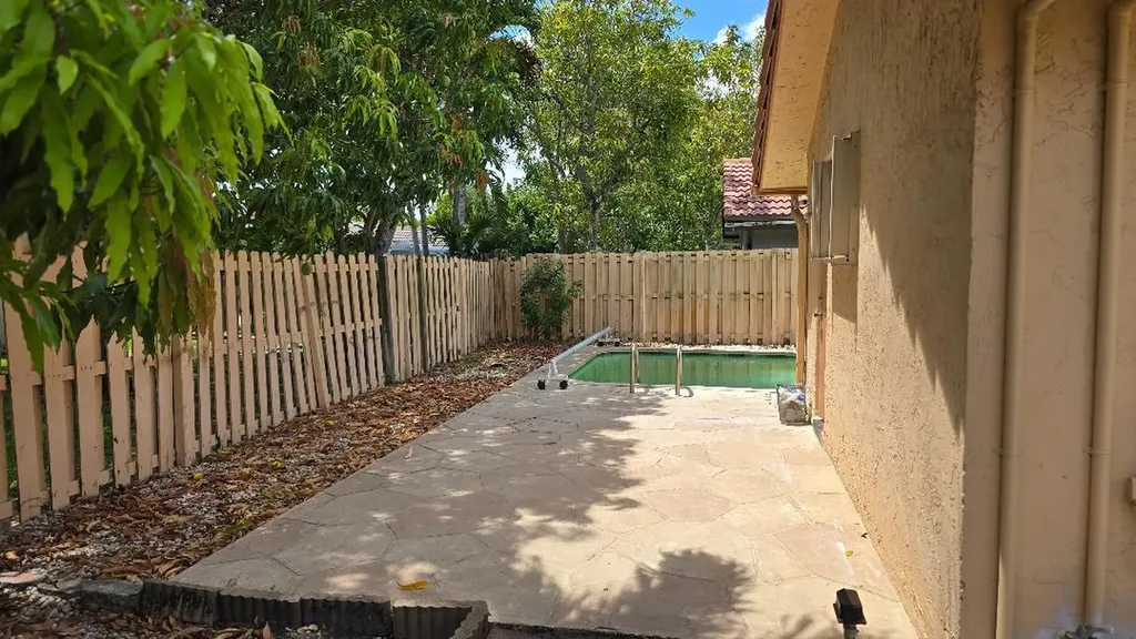 2499 NW 92nd Avenue Coral Springs FL 33065