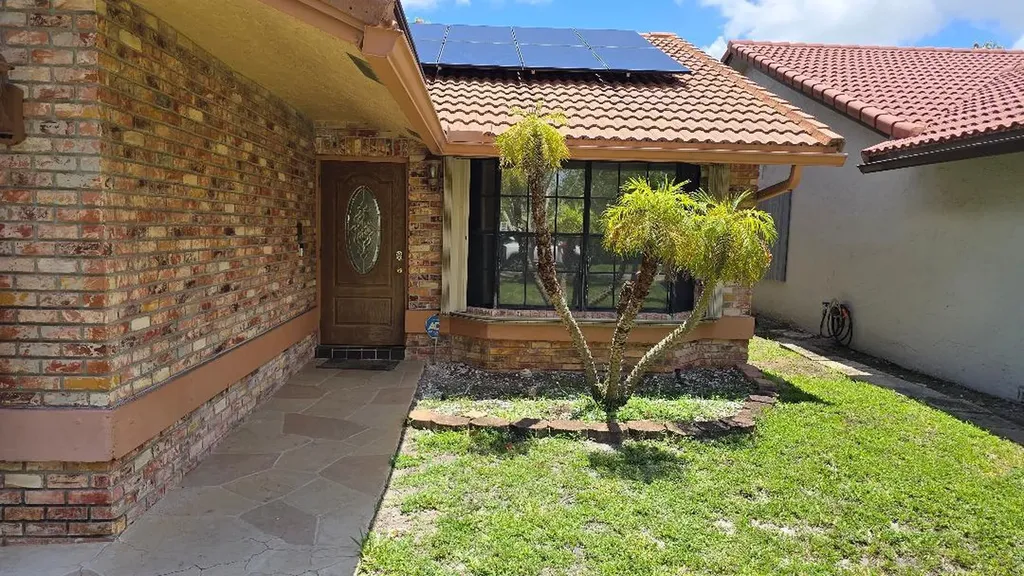 2499 NW 92nd Avenue Coral Springs FL 33065