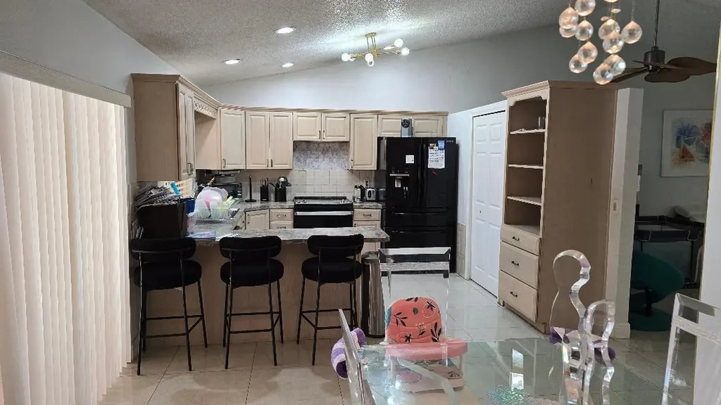 2499 NW 92nd Avenue Coral Springs FL 33065