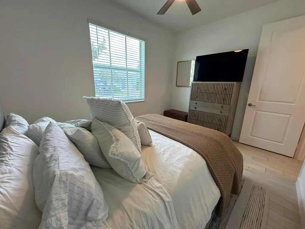 7036 Peters Lane Delray Beach FL 33446