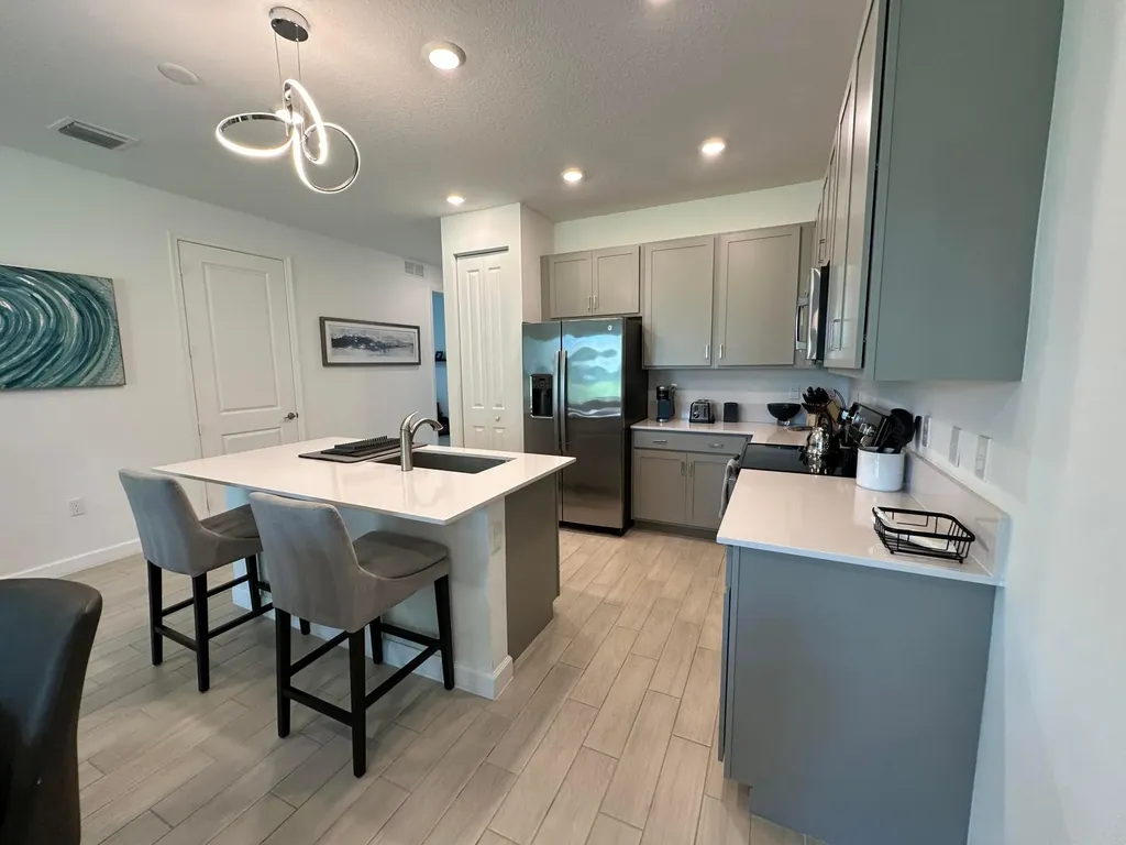 7036 Peters Lane Delray Beach FL 33446