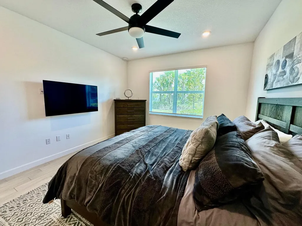 7036 Peters Lane Delray Beach FL 33446