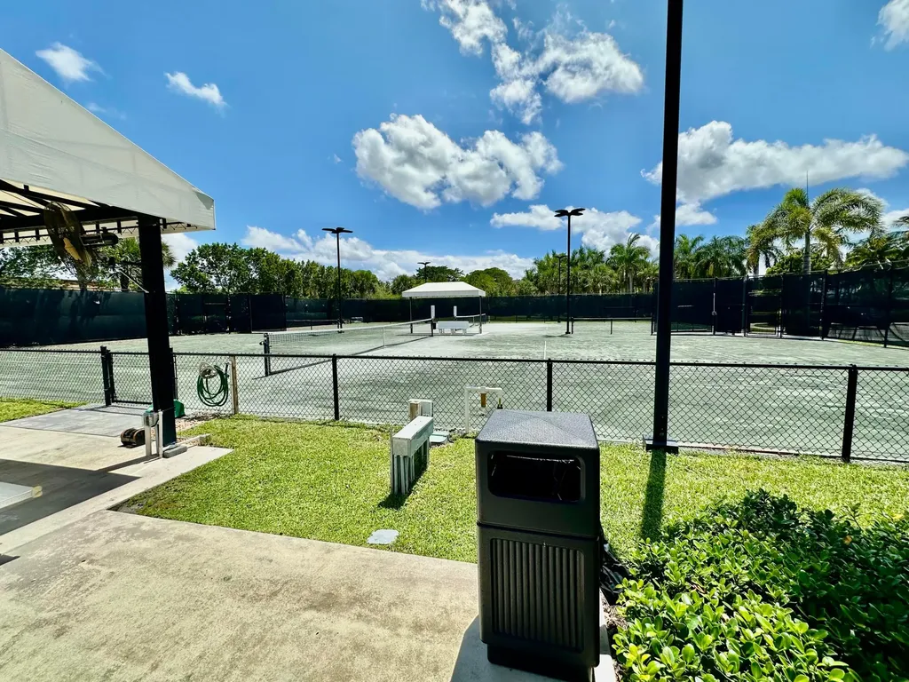 7036 Peters Lane Delray Beach FL 33446