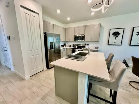 7036 Peters Lane Delray Beach FL 33446