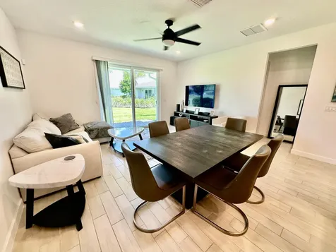 7036 Peters Lane Delray Beach FL 33446