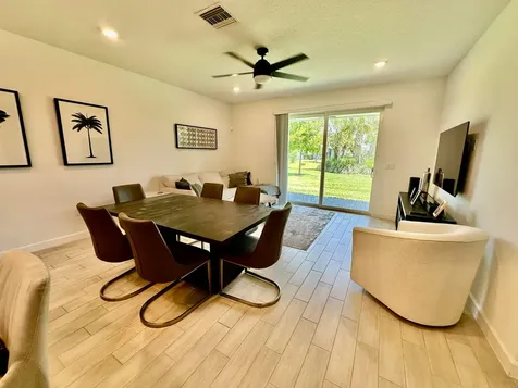 7036 Peters Lane Delray Beach FL 33446