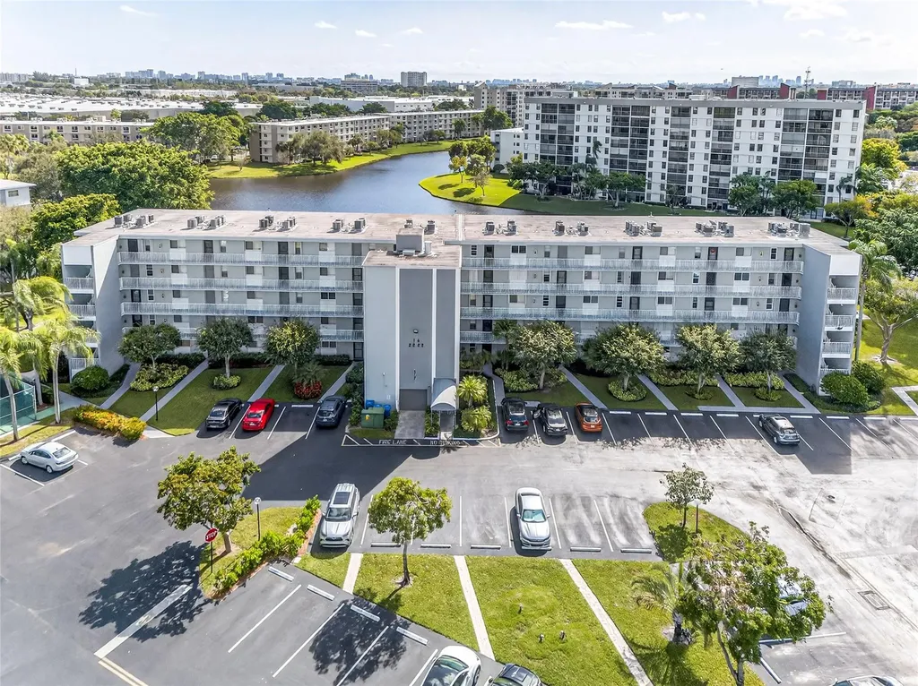 2222 N Cypress Bend Drive Pompano Beach FL 33069